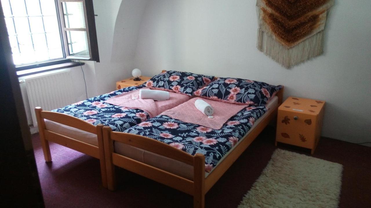 Penzion U Tkadlen Jindrichuv Hradec Luaran gambar
